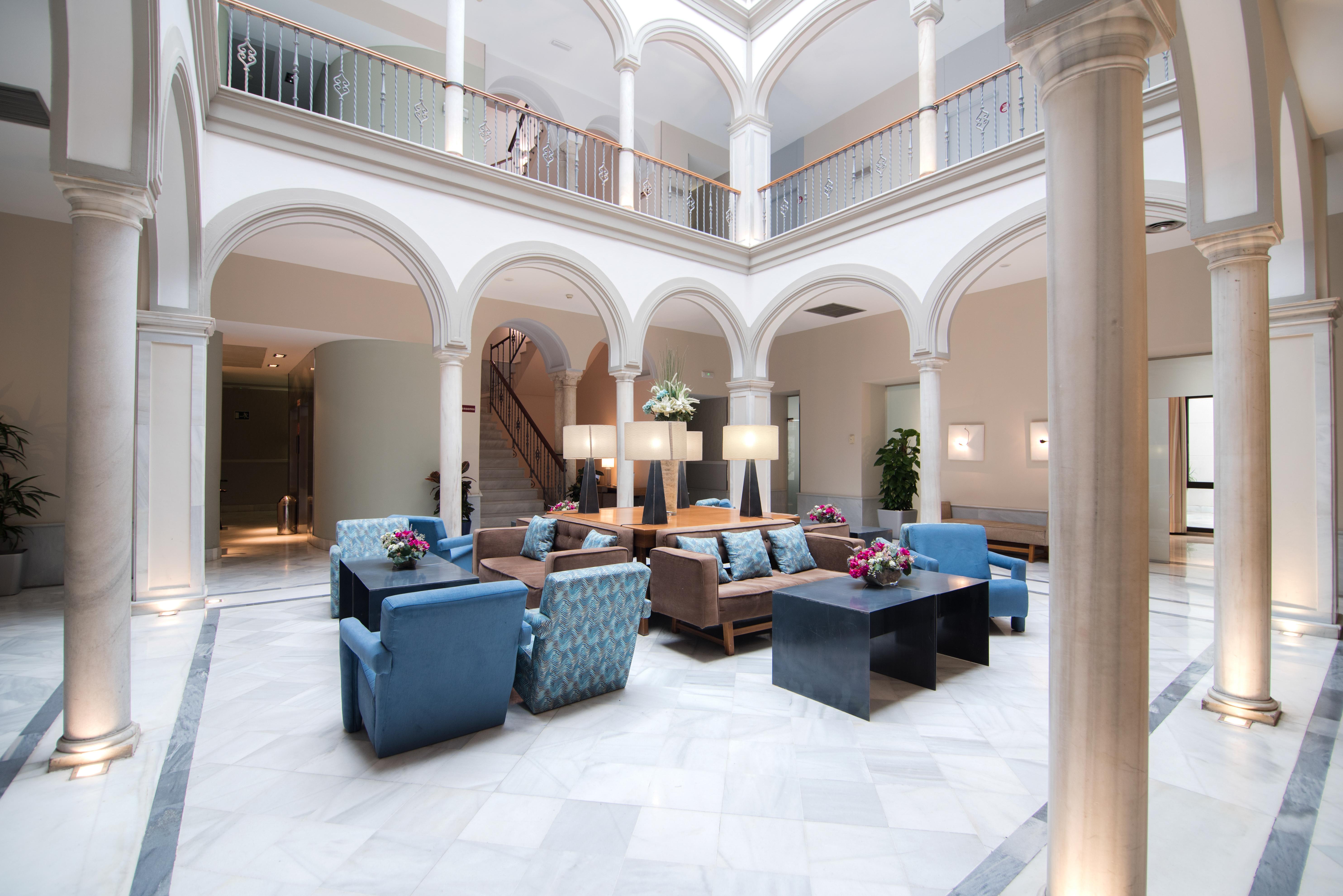 Petit Palace Marques Santa Ana Севиля Екстериор снимка